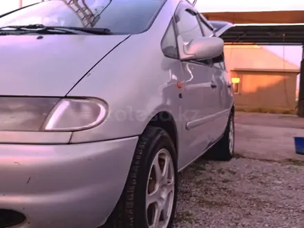 Volkswagen Sharan 1996 года за 1 800 000 тг. в Шымкент – фото 3