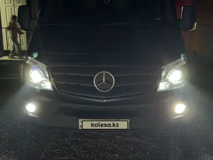 Mercedes-Benz Sprinter 2015 года за 13 700 000 тг. в Алматы – фото 20