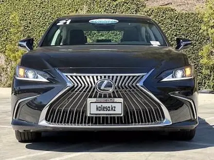 Lexus ES 350 2021 года за 23 500 000 тг. в Алматы – фото 2