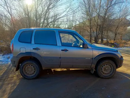 Chevrolet Niva 2013 года за 2 500 000 тг. в Актобе – фото 3