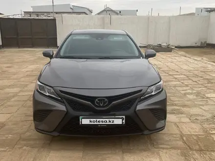 Toyota Camry 2019 года за 13 000 000 тг. в Жанаозен – фото 3