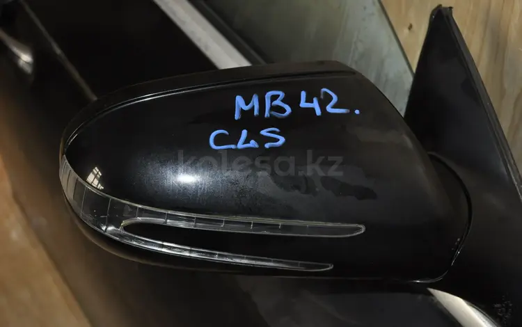 Mercedes CLS W219 зеркало за 90 000 тг. в Астана