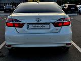 Toyota Camry 2014 года за 11 200 000 тг. в Алматы – фото 4