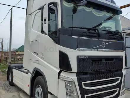 Volvo  FH 2017 года за 32 000 000 тг. в Шымкент