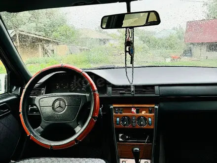 Mercedes-Benz E 280 1994 года за 1 650 000 тг. в Алматы – фото 11