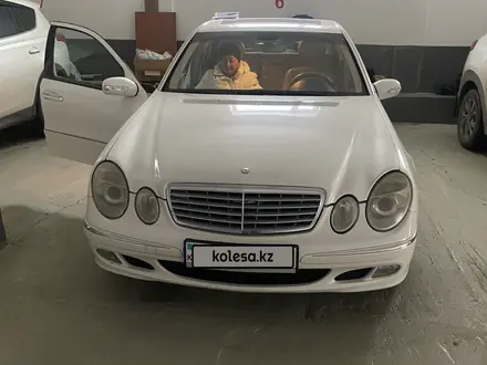 Mercedes-Benz E 320 2003 года за 7 000 000 тг. в Астана – фото 13