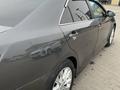 Toyota Camry 2013 года за 7 400 000 тг. в Актобе – фото 12