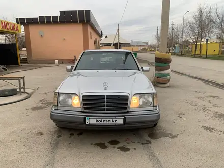 Mercedes-Benz E 280 1994 года за 3 000 000 тг. в Туркестан – фото 6