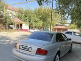Hyundai Sonata 2002 года за 2 000 000 тг. в Туркестан – фото 2