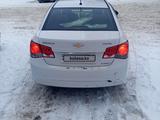 Chevrolet Cruze 2013 года за 2 600 000 тг. в Астана – фото 3