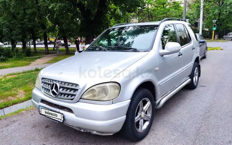 Mercedes-Benz ML 320 1999 года за 2 700 000 тг. в Алматы