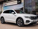 Volkswagen Touareg 2021 годаүшін34 900 000 тг. в Астана – фото 2