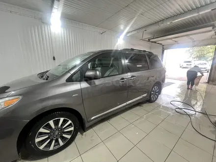 Toyota Sienna 2018 года за 16 000 000 тг. в Костанай – фото 4