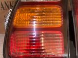 Задние фонари Toyota RAV 1 поколение рестайл оригинал за 25 000 тг. в Караганда – фото 2