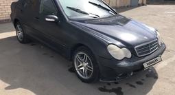 Mercedes-Benz C 180 2002 года за 2 500 000 тг. в Щучинск – фото 2