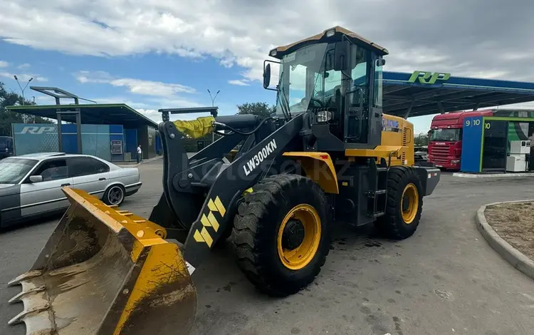 XCMG  LW330 2021 года за 12 000 000 тг. в Алматы