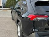 Toyota RAV4 2020 года за 14 700 000 тг. в Актау – фото 2