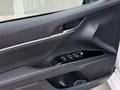 Toyota Camry 2018 года за 12 200 000 тг. в Атырау – фото 9