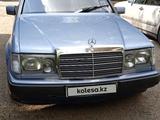 Mercedes-Benz E 260 1991 годаүшін1 500 000 тг. в Астана – фото 2