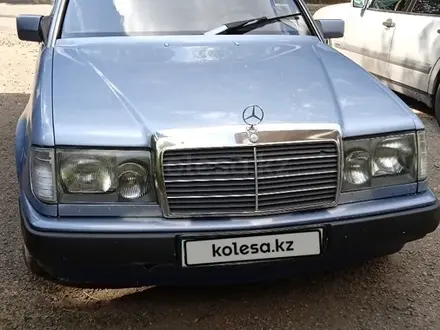Mercedes-Benz E 260 1991 года за 1 500 000 тг. в Астана – фото 2