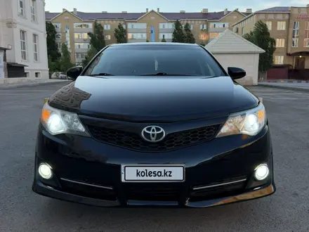 Toyota Camry 2013 года за 6 500 000 тг. в Актобе – фото 2