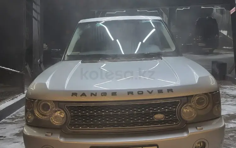 Land Rover Range Rover 2004 годаүшін5 000 000 тг. в Алматы