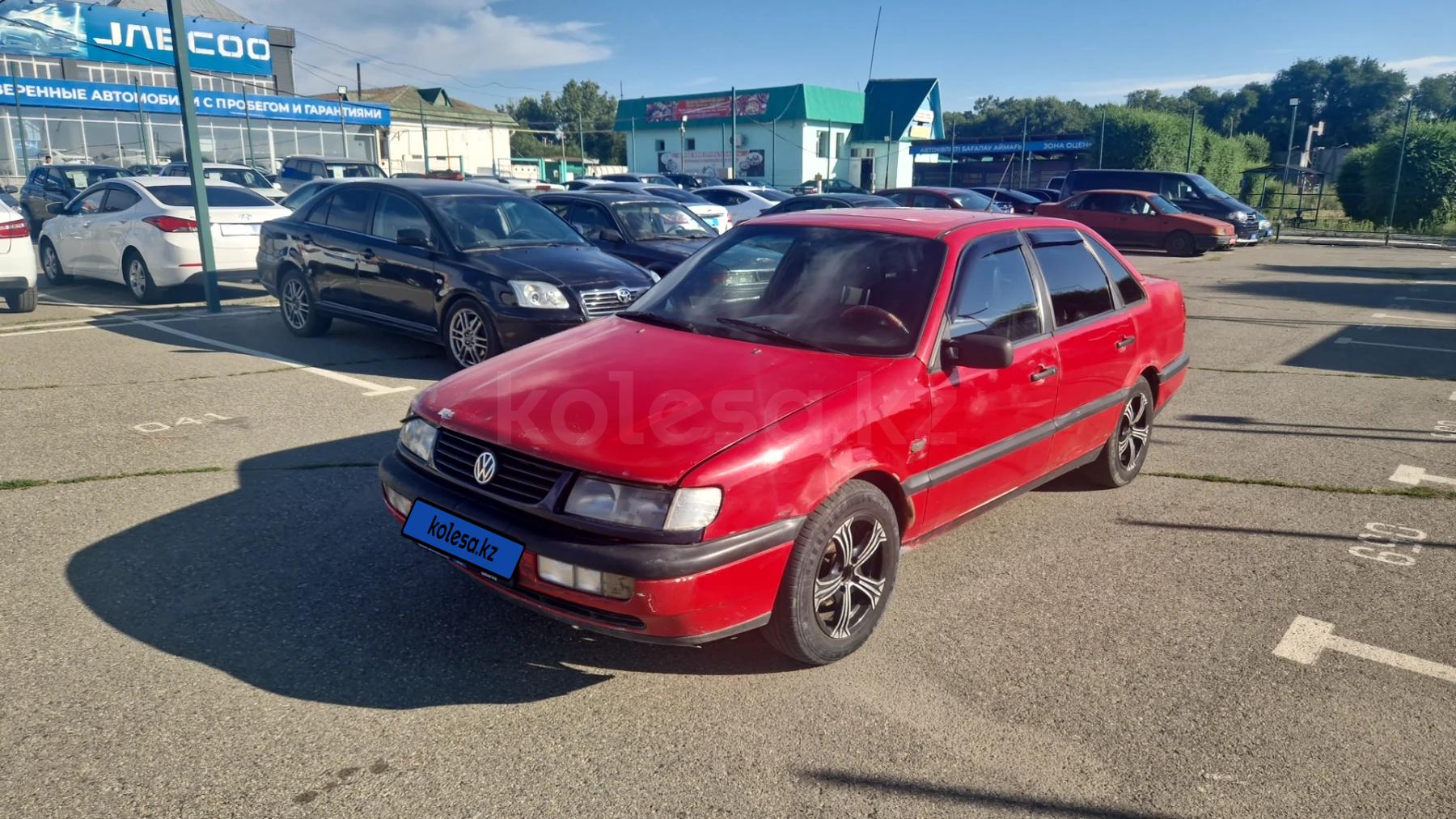 Volkswagen Passat 1994 г.