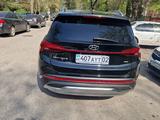 Hyundai Santa Fe 2023 годаүшін19 200 000 тг. в Алматы – фото 3