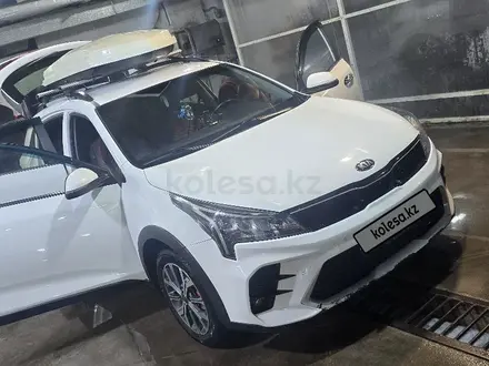 Kia Rio X-Line 2021 года за 7 500 000 тг. в Астана – фото 3