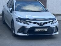 Toyota Camry 2022 года за 16 600 000 тг. в Актау