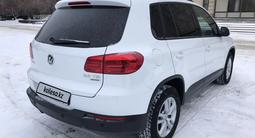 Volkswagen Tiguan 2014 года за 7 500 000 тг. в Актобе – фото 5