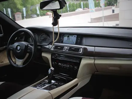 BMW 750 2009 года за 9 500 000 тг. в Алматы – фото 13