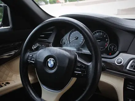 BMW 750 2009 года за 9 500 000 тг. в Алматы – фото 4