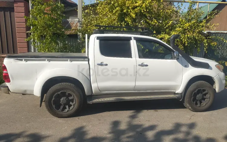Toyota Hilux 2010 года за 7 000 000 тг. в Алматы