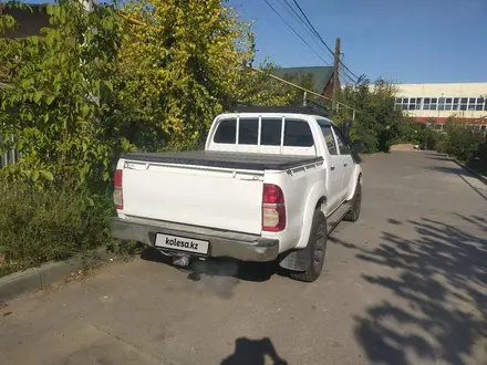 Toyota Hilux 2010 года за 7 000 000 тг. в Алматы – фото 3