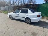 Volkswagen Vento 1994 года за 1 200 000 тг. в Алматы – фото 2