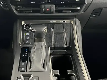 Lexus GX 550 Overtrail 2024 года за 52 000 000 тг. в Алматы – фото 13