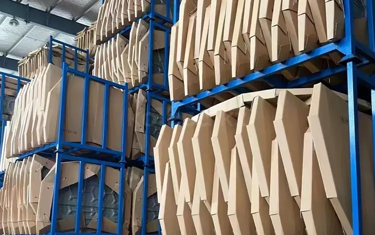 Капот на Hyundai за 12 000 тг. в Алматы