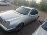 Mercedes-Benz E 230 1997 годаүшін1 900 000 тг. в Караганда – фото 2