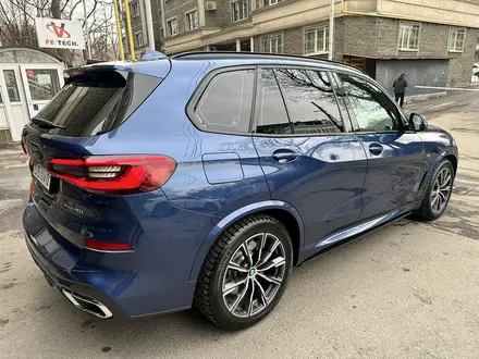 BMW X5 2019 года за 36 500 000 тг. в Алматы – фото 8