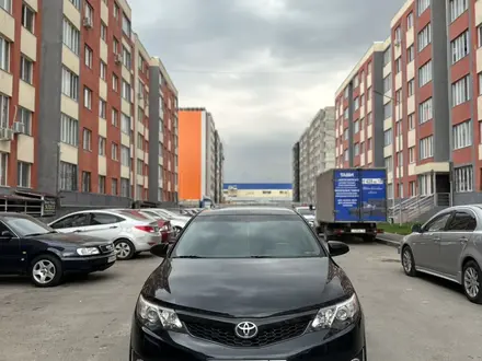 Toyota Camry 2013 года за 9 500 000 тг. в Алматы – фото 3