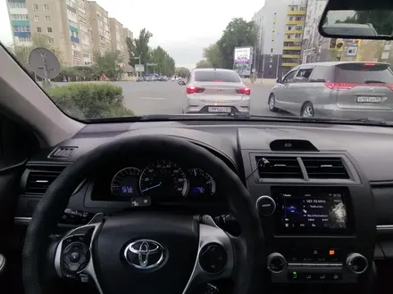 Toyota Camry 2014 года за 6 200 000 тг. в Уральск – фото 8
