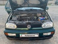 Volkswagen Golf 1995 годаүшін1 800 000 тг. в Шымкент