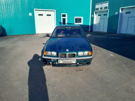 BMW 318 1991 года за 850 000 тг. в Усть-Каменогорск – фото 2