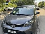 Toyota Sienna 2015 года за 9 300 000 тг. в Алматы