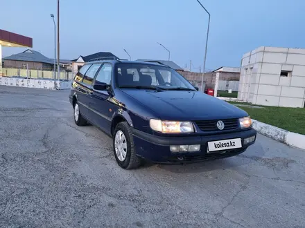 Volkswagen Passat 1994 года за 1 950 000 тг. в Шымкент – фото 2