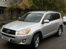 Toyota RAV4, 2011