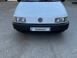 Volkswagen Passat 1991 годаүшін1 400 000 тг. в Караганда