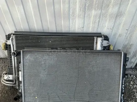 Радиатор охлаждения Touran за 35 000 тг. в Алматы – фото 2