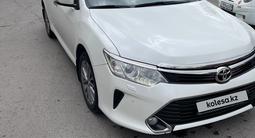 Toyota Camry 2016 года за 11 800 000 тг. в Караганда